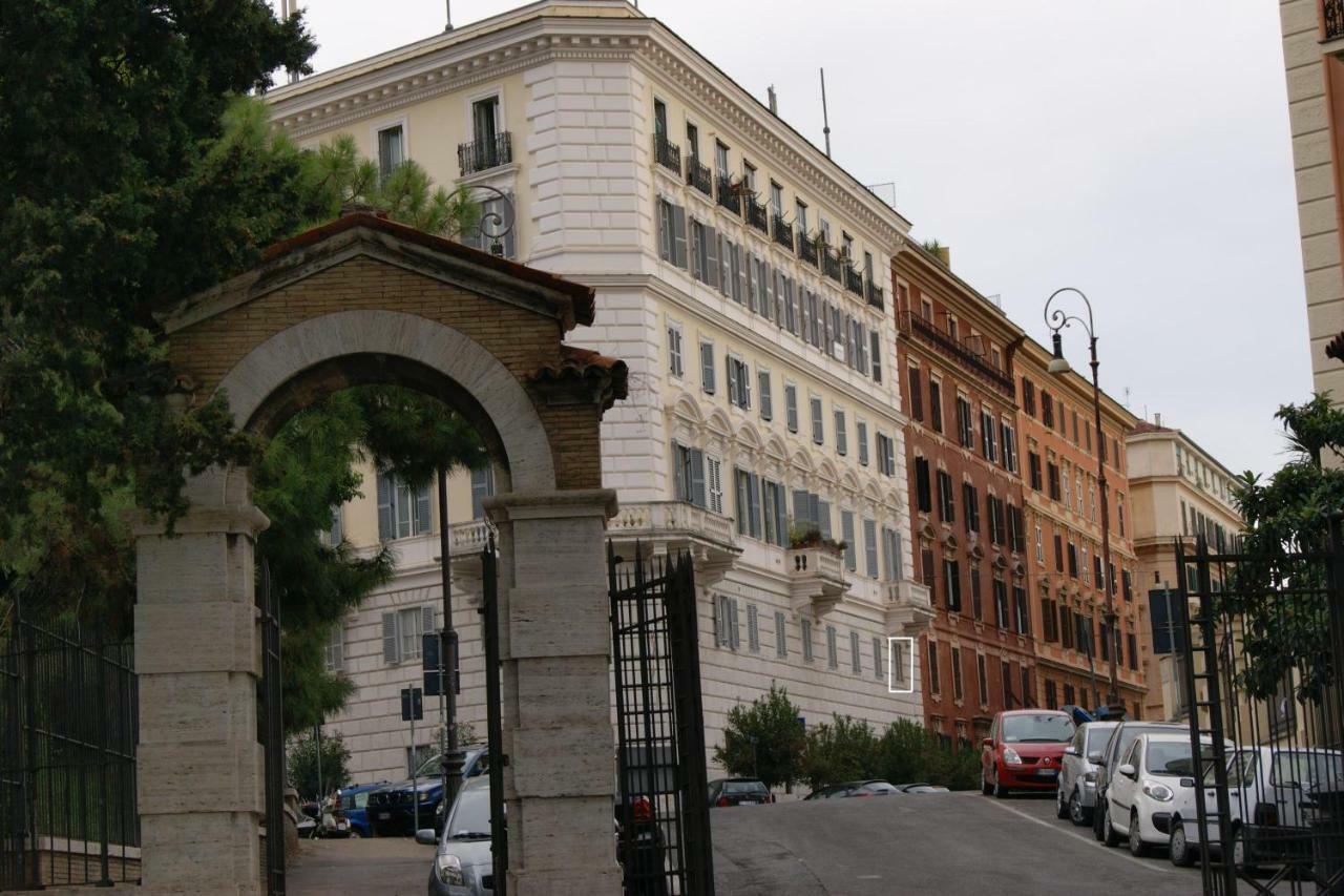 Tatusa Al Colosseo Roma Exterior foto